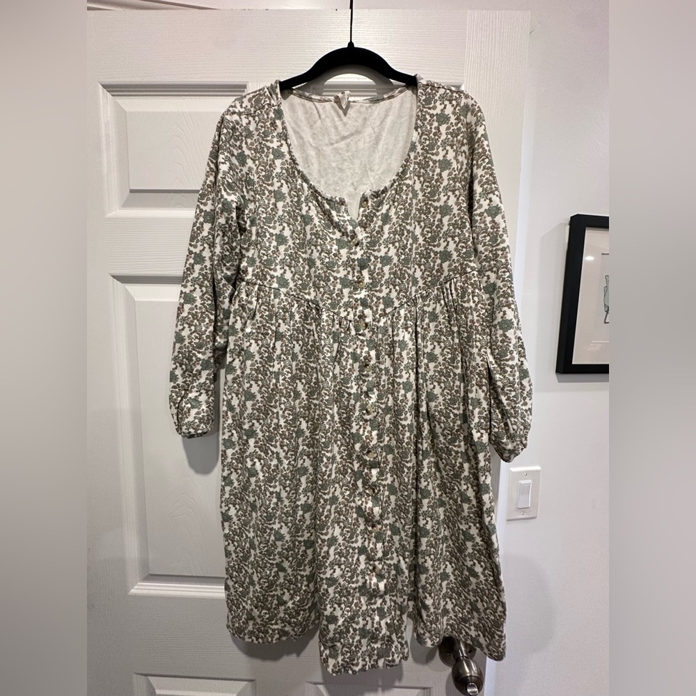 Kate Quinn - Jadeite Ditsy Floral long sleeve dress